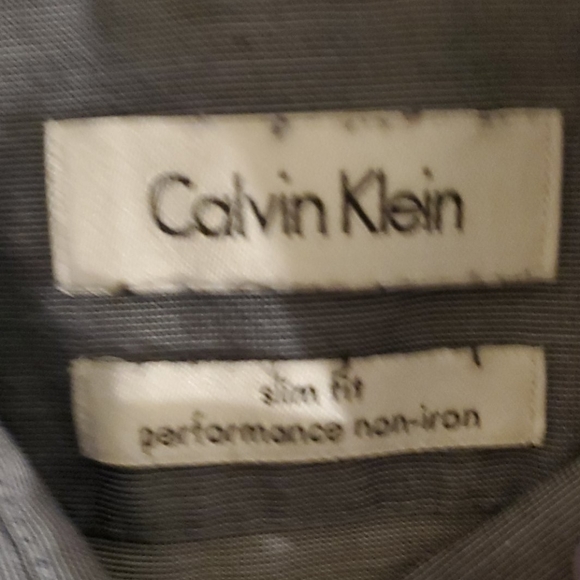 Calvin Klein Mens button up  gray dress shirt. - Picture 2 of 7